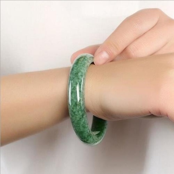 Pure Natural Jade Stone Bracelet Bangle NWOT Chunky Green - Picture 5 of 5